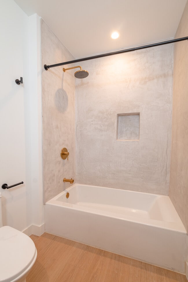 Building Photo - 351 S Catalina St