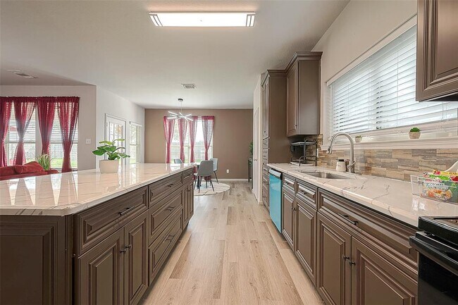 Building Photo - 3042 Crestbrook Bend Ln