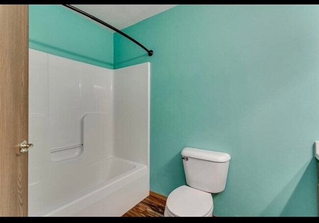 Full bathroom upstairs - N176 State Park Rd