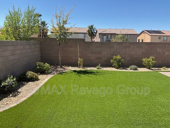 Building Photo - 11461 Monte Isola St