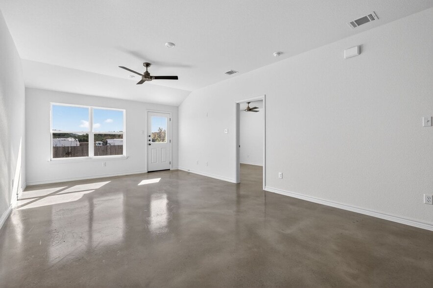 Building Photo - 1255 Concord Dr