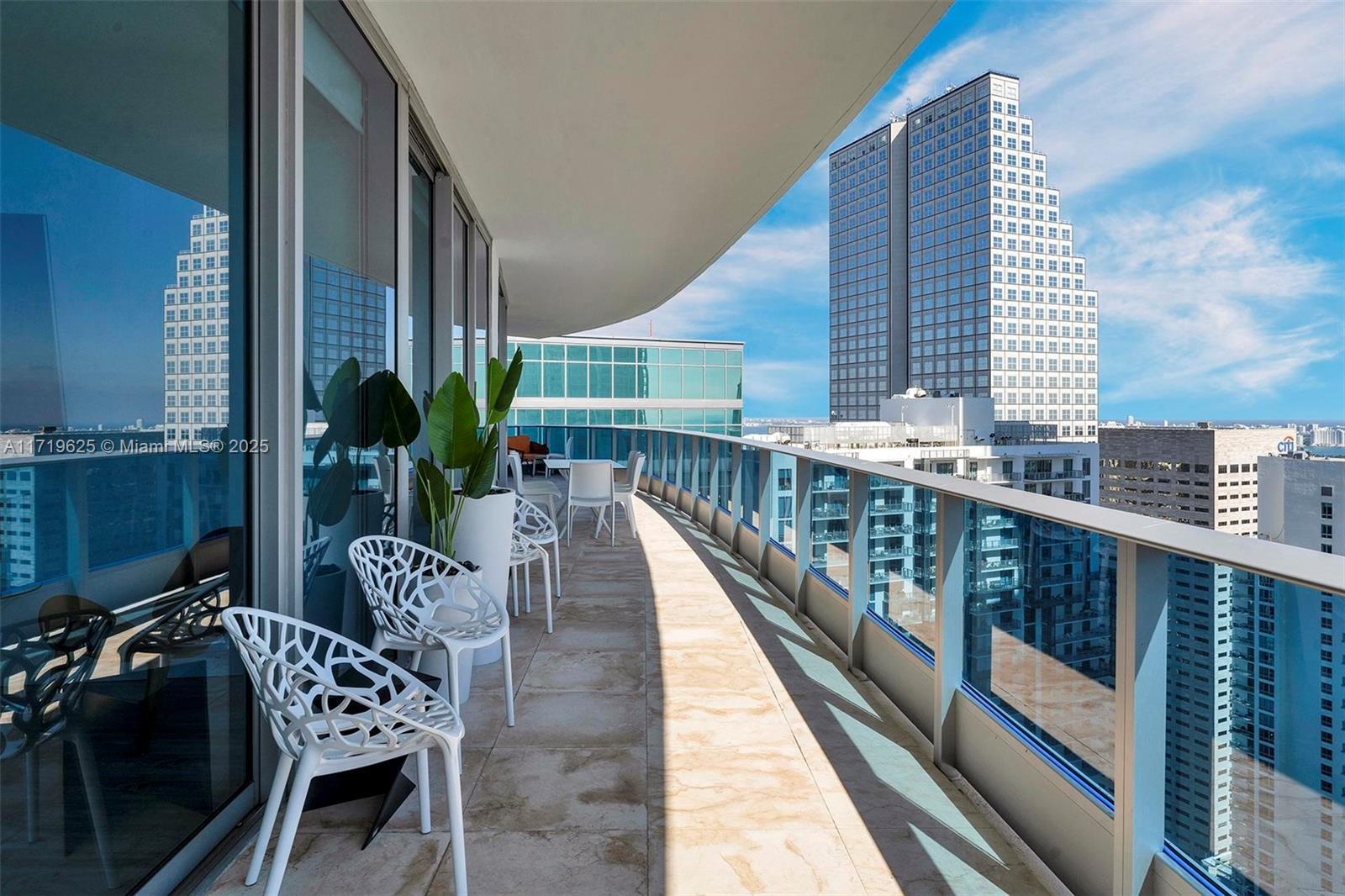 Building Photo - 200 Biscayne Boulevard Way