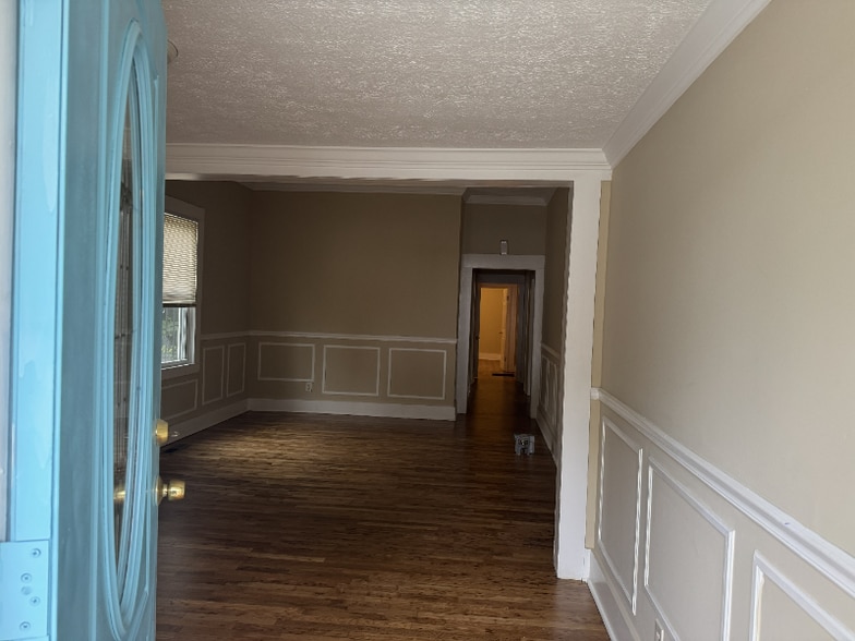 Building Photo - 43 Booker St NW