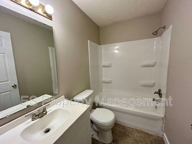 Building Photo - 6316 Long River Ln