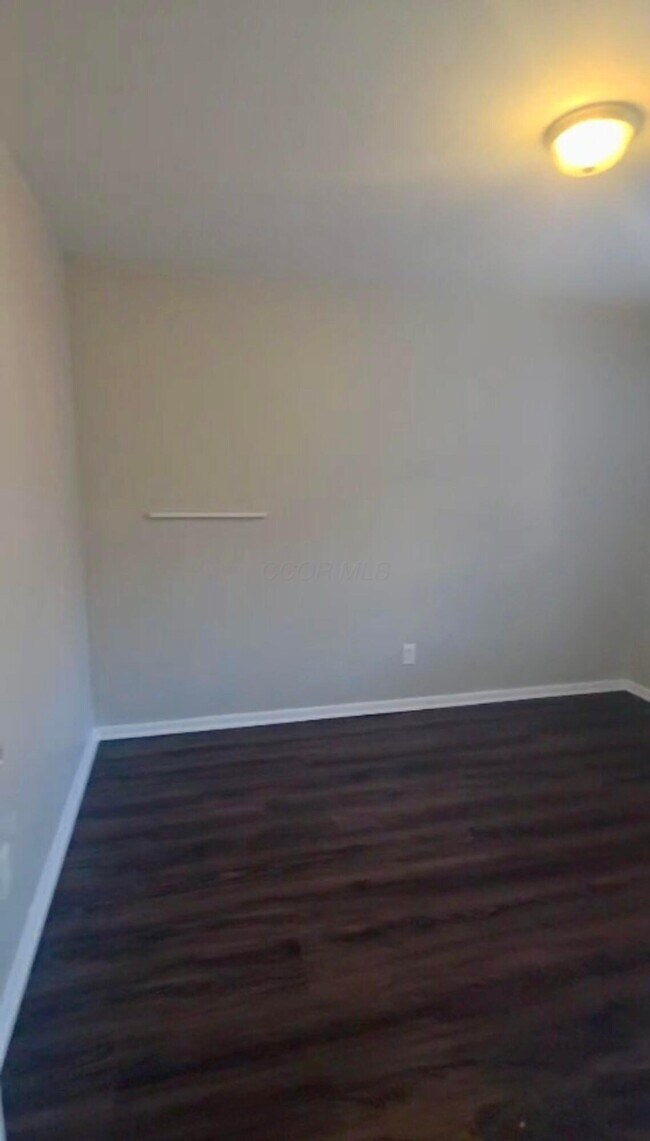 Building Photo - 1170 Bryden Rd