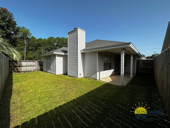 Building Photo - Beautiful 3 Bedroom Home in Fort Walton Beach!