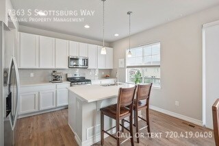 Building Photo - 7363 S Scottsburg Way