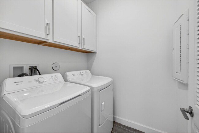 Building Photo - 10644 NW Wilgrove Lane