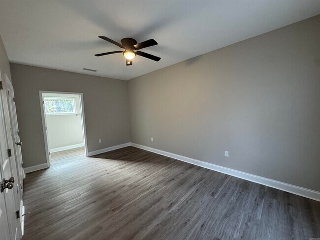 Building Photo - 815 Ellis St