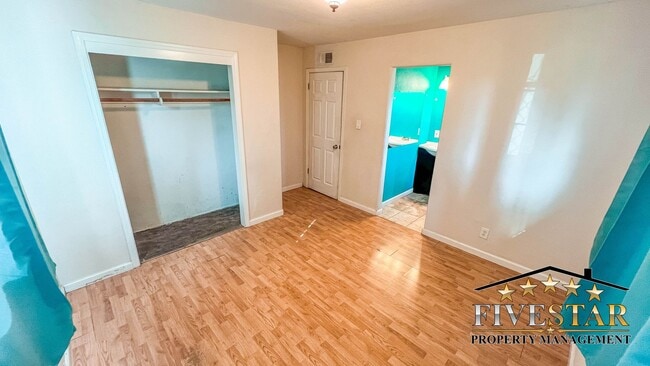 Building Photo - 3311 Camellia Dr