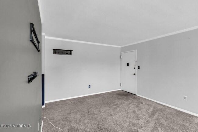 Building Photo - 60 Manchester Ct