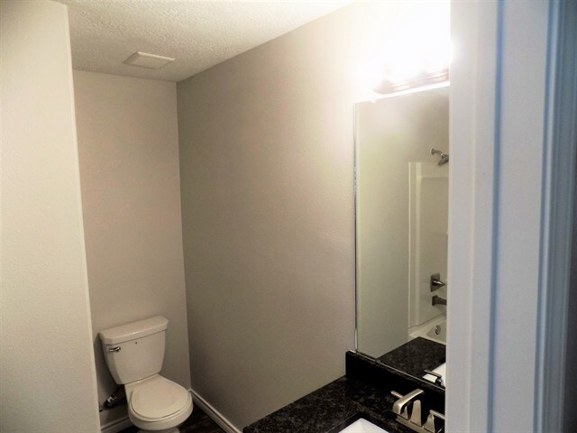 Building Photo - 12411 Greensbrook Forest Dr
