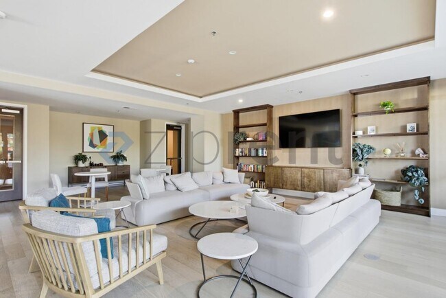 Building Photo - 214 Hunt St