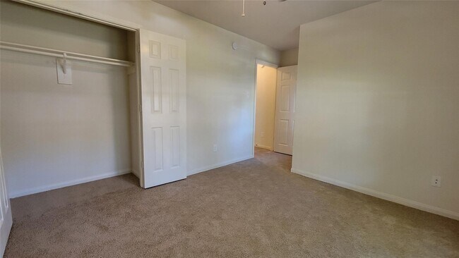 Building Photo - 4822 Bonny Loch Ln
