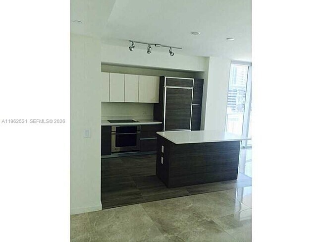 Building Photo - 1100 S Miami Ave