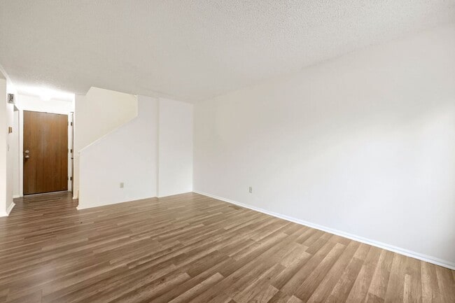 Building Photo - 10210 Quivas St
