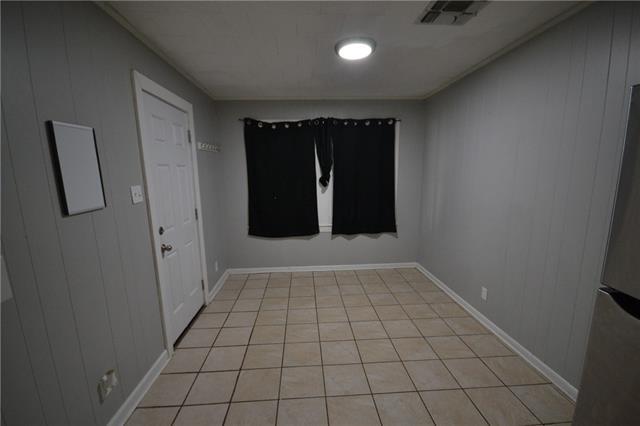 Building Photo - 118 Easy St