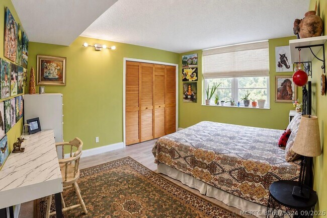 Building Photo - 4000 Cypress Grove Way