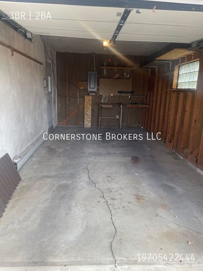 Building Photo - 628 Lane St