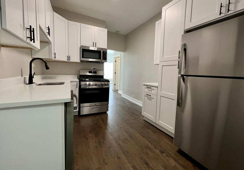 ALL NEW - 2309 N Milwaukee Ave