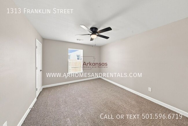 Building Photo - 1313 Franklin St