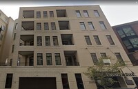 Building Photo - 2050 N Clark St