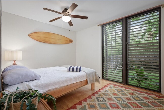 Building Photo - Furnished 1 Bedroom 1 Bath Condo