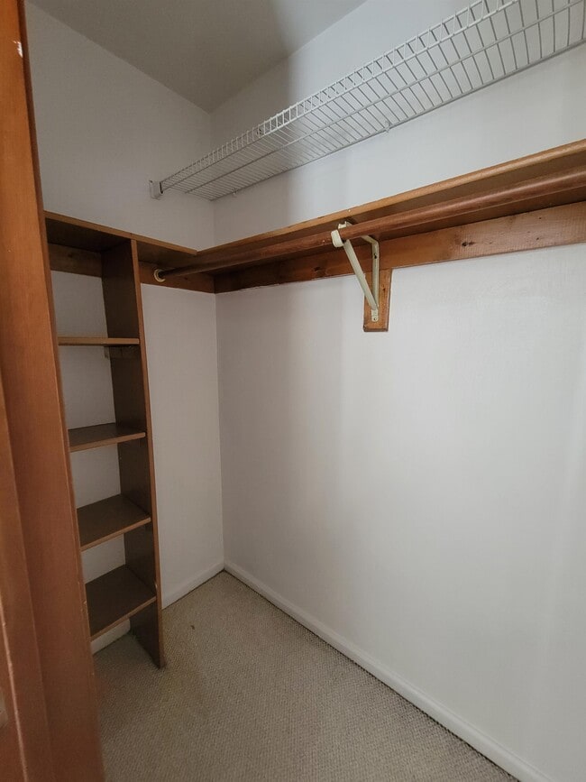 Building Photo - 1303 Snowflake Cir