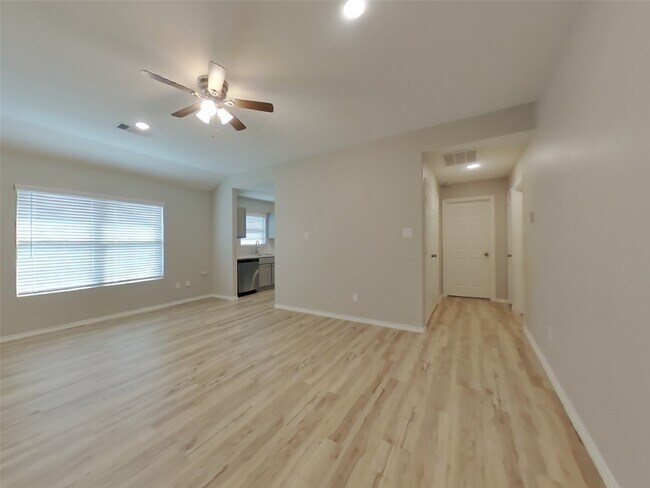 Building Photo - 17588 Rosewood Manor Ln