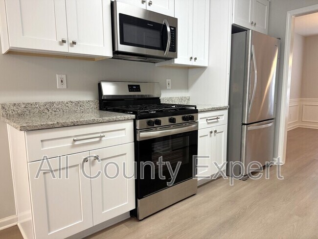 Building Photo - 4318 Shillham Ct