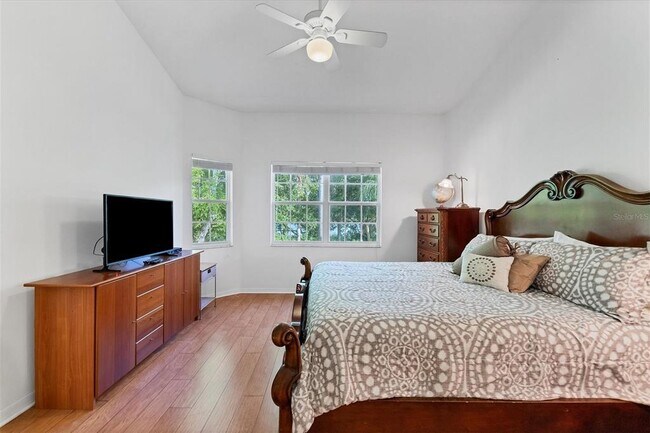 Building Photo - 3803 54th Dr W