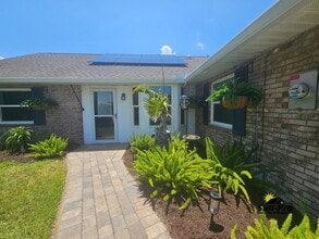 Building Photo - 139 Riverwalk Ct