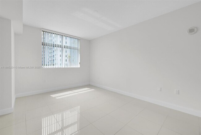 Building Photo - 140 S Dixie Hwy