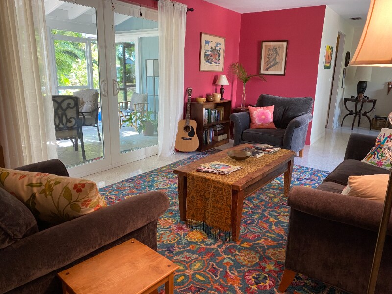 Building Photo - 1620 Manor Rd