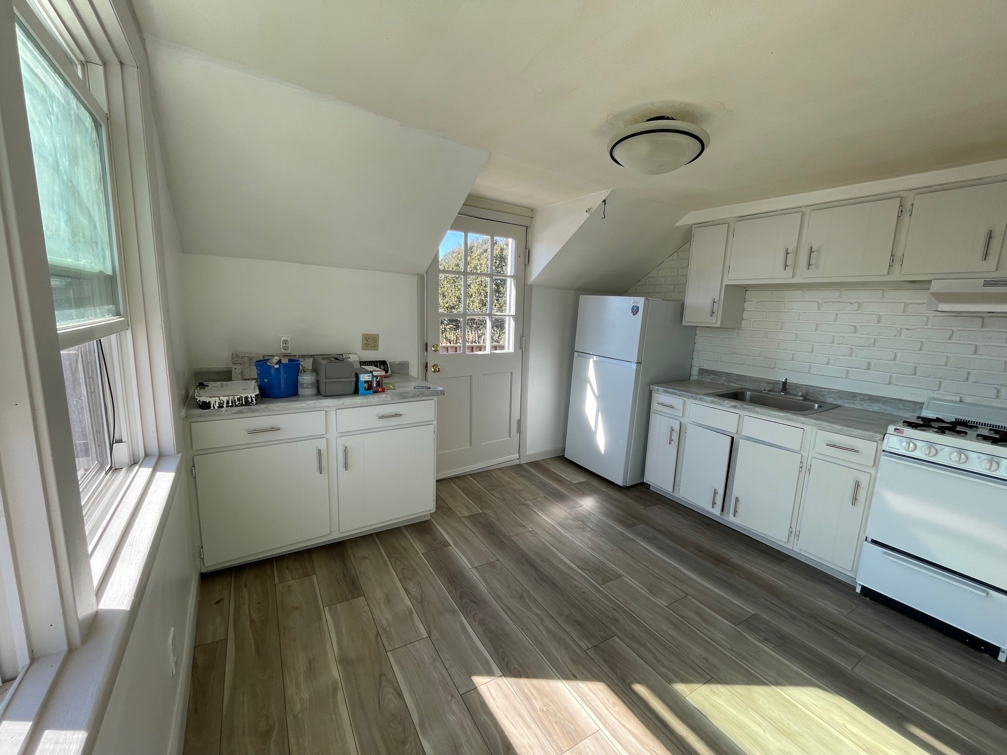 From kitchen to front door - 29 Center St