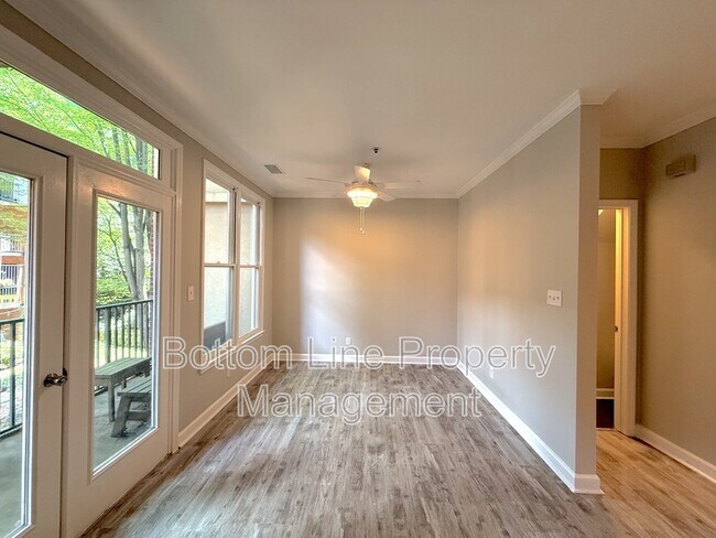 Building Photo - 416 Queens Rd