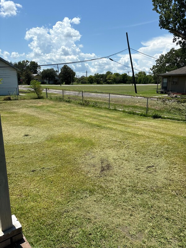 Building Photo - 120 W 18th St