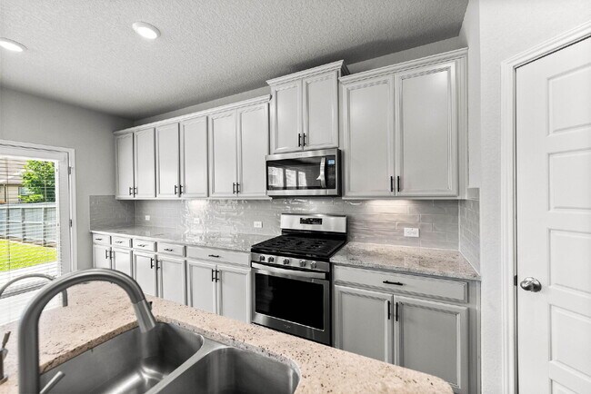 Building Photo - Beautifully Upgraded 3-Bedroom Home for Re...