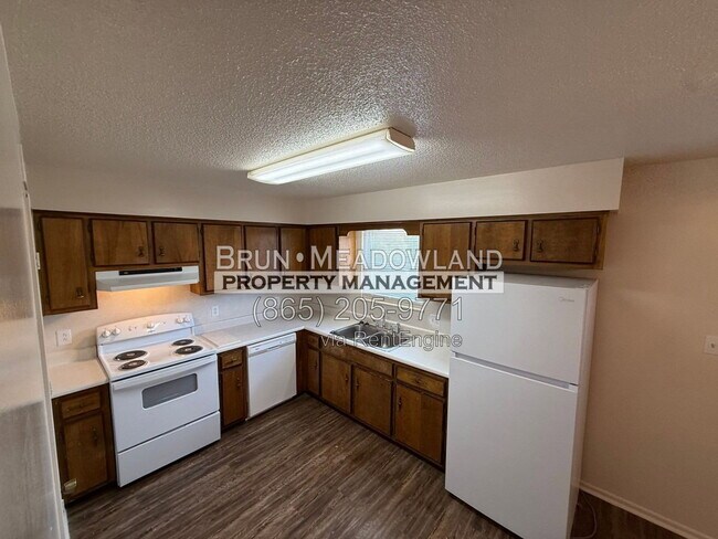 Building Photo - 1805 Meadowland Ln