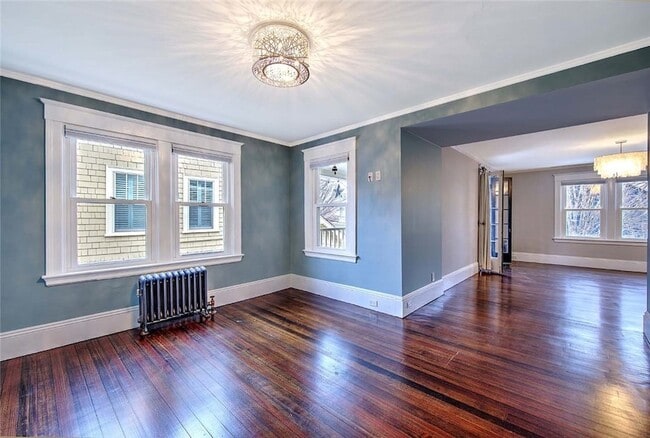 Building Photo - 118 Everett Ave