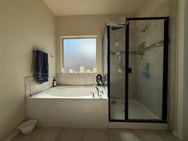 Building Photo - 4805 Green River Dr