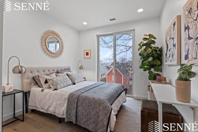 Building Photo - 87 Elmwood St