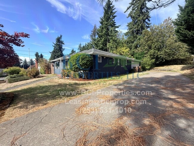 Building Photo - Beautiful Charming 2 bedroom house in North End Tacoma