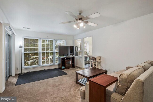 Building Photo - 9259 Cardinal Forest Ln