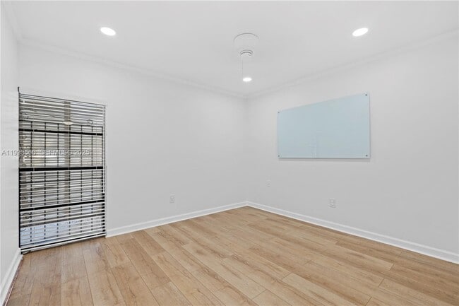 Building Photo - 15518 Braemar Ct