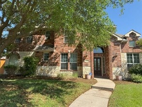 Building Photo - 1621 Country Brook Ln