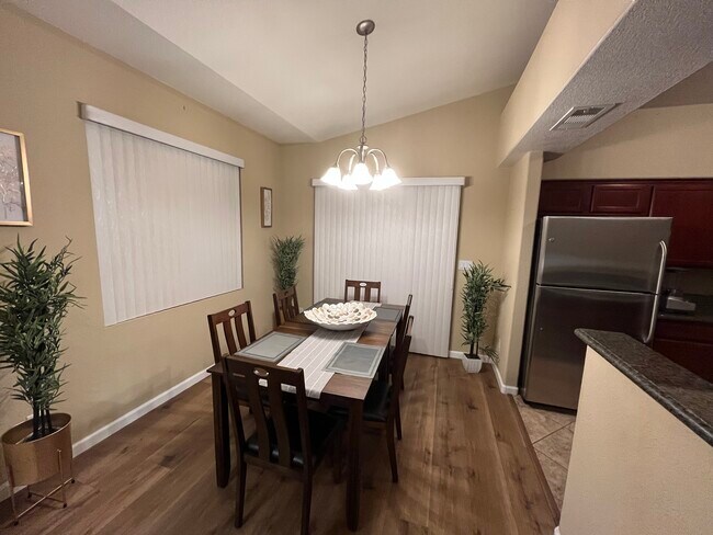Dining Room - 10233 King Henry Ave