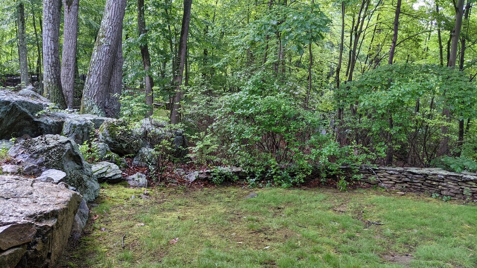 Building Photo - 9 Mountain Laurel Ln