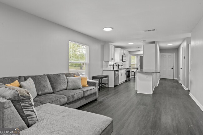 Building Photo - 140 Cumberland Ct