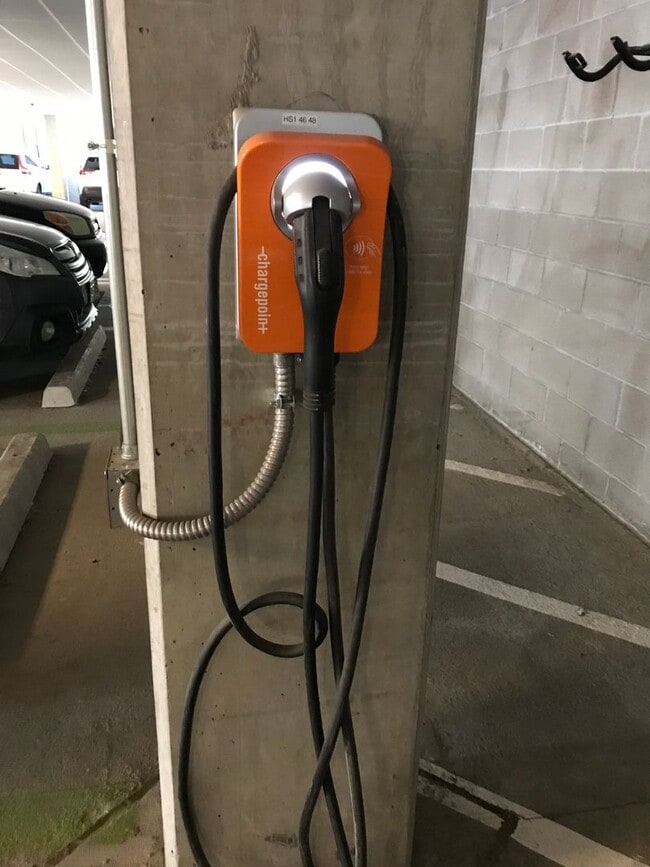 Building Photo - $0 DEPOSIT OPTION. GORGEOUS STUDIO IN 1616 SOUTH AT PLATT PARK